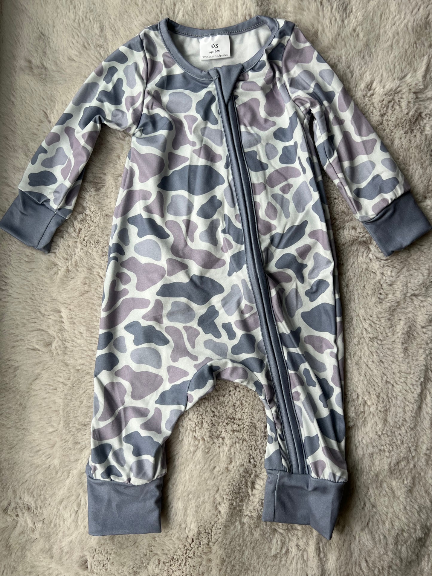 Grey Camo Zippy