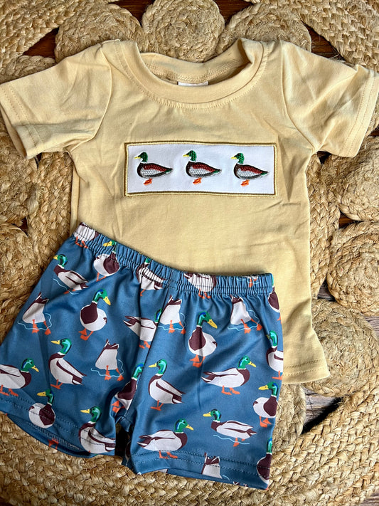 Embroidered Mallard Duck Tee w/ Mallard Shorts
