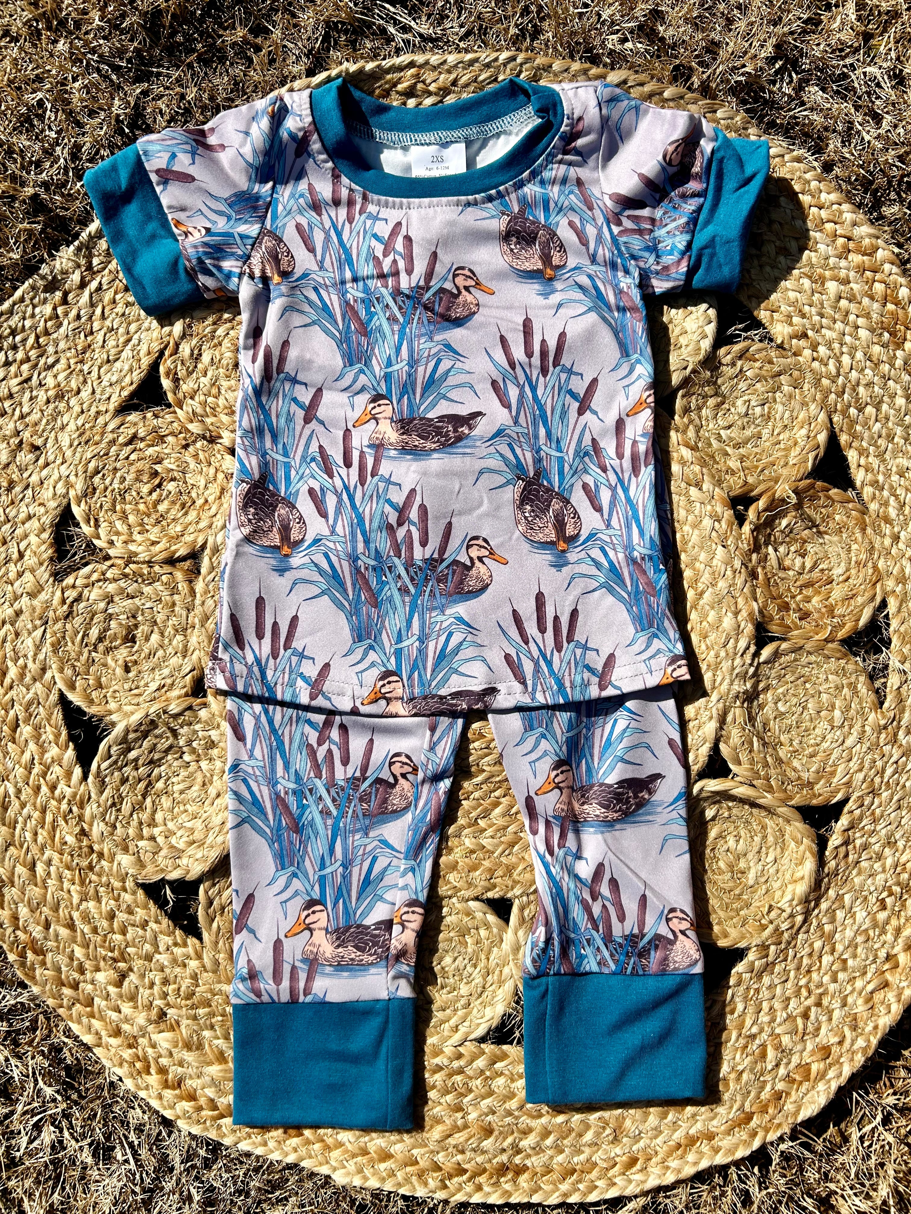 Ducks Cozy Set